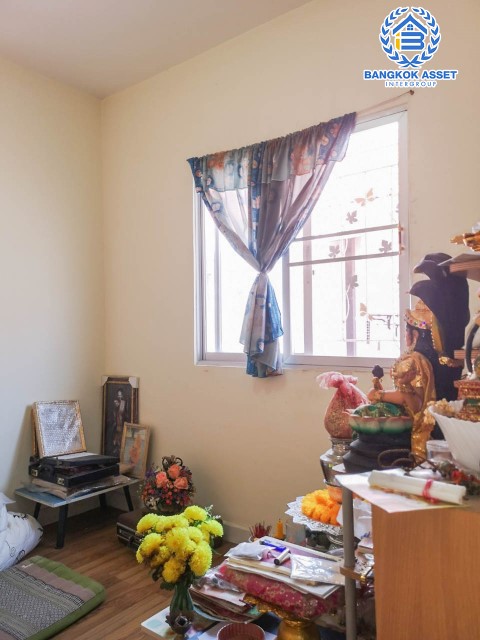 ******ทาวน์เฮ้าส์มือสองย่านสมุทรสาคร ม.พนาลี1 บางขุนเทียน-ชายทะเล เนื้อที่กว้าง 16.10 ตร.ว. ฟังก์ชัน 3 ห้องนอน 2 ห้องน้ำ ที่จอดรถ 1 คัน แถมฟรี! เครื่องปรับอากาศ 1 เครื่อง บนทำเลเดินทางสะดวก เชื่อมต่อถนนบางขุนเทียน-ชายทะเล ใกล้จุดขึ้นลงทางด่วน "ดาวคะนอง-บางมด"